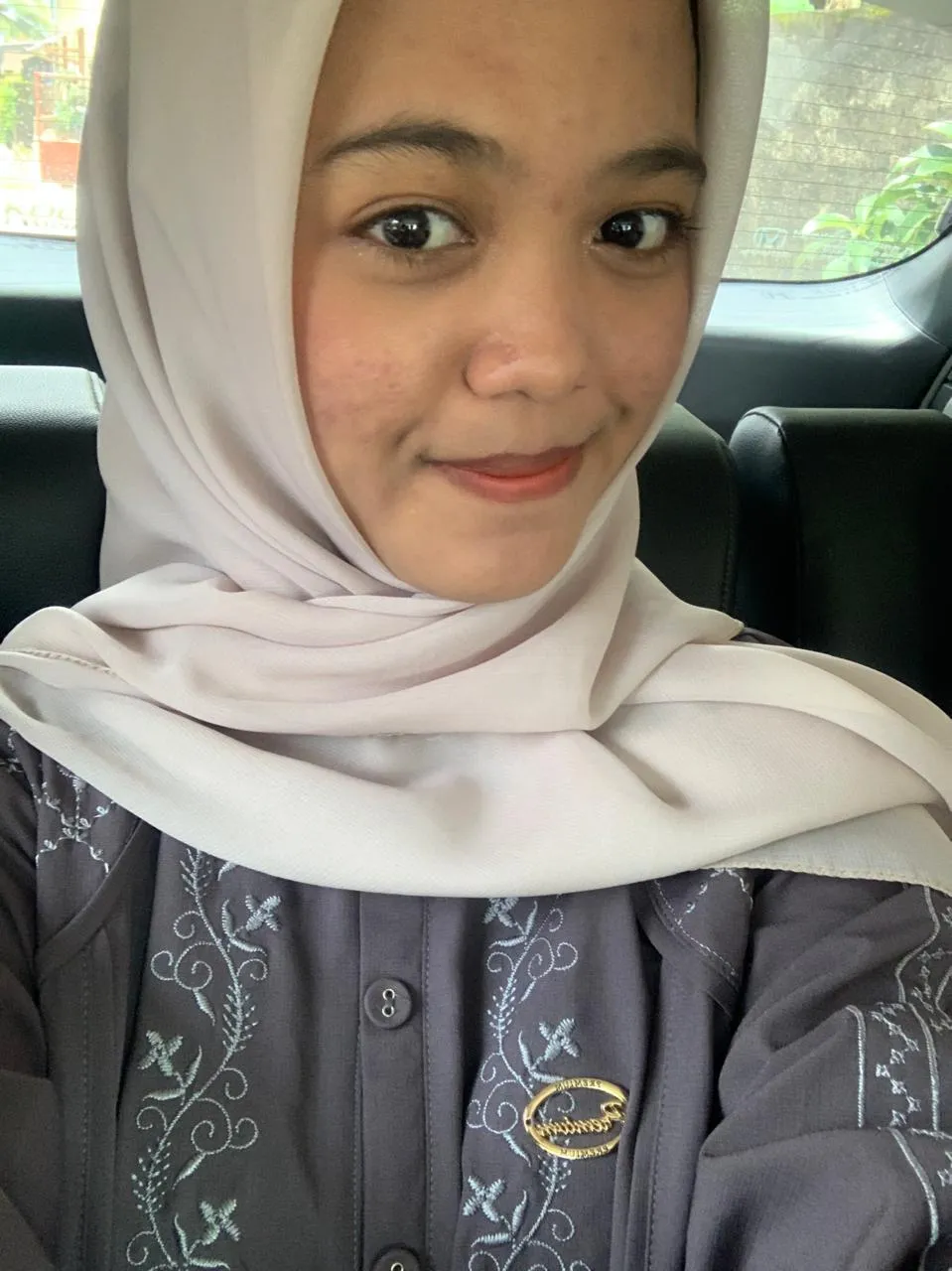 KIKI NURMALA SARI & VIVI AULIA PRIATI